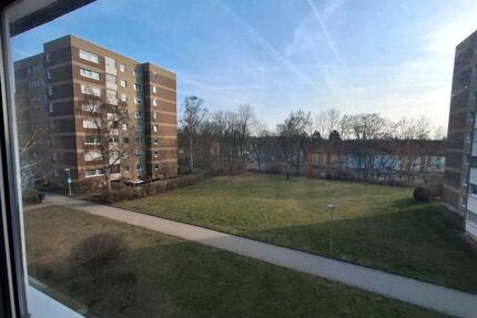 Attraktive 3,5 Zimmer Wohnung (ca. 90qm) in Salzgitter Thiede