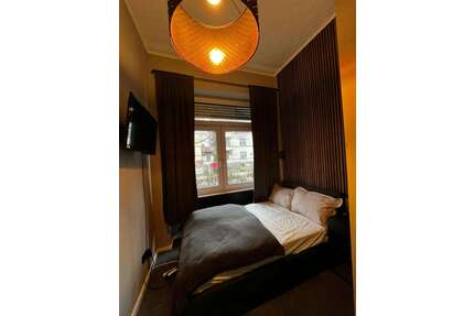 WG-Zimmer in Frankfurt am Main 715,00 € 12 m²