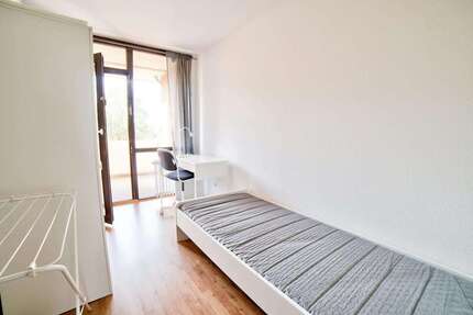 WG-Zimmer in Düsseldorf 619,00 € 9 m²