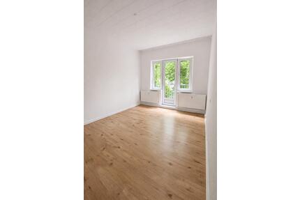 3,5-Zimmer Wohnung mit Balkon & Einbauküche - Neustadt - Bremen