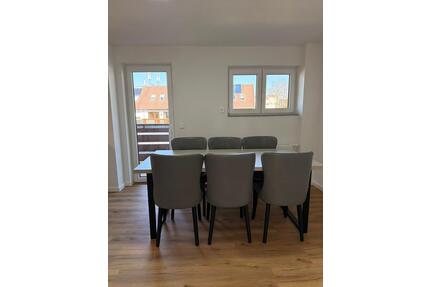 helle 3-Zimmer Wohnung möbliert mit Gartenanteil in Feldmoching - München Feldmoching-Hasenbergl