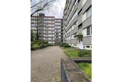 2 Zimmer Wohnung im 3.OG mit Balkon, Nähe Uni Bochum