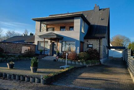 Vermietung einer EG-Großraum WG in Norderstedt -Glashütte ,115m²