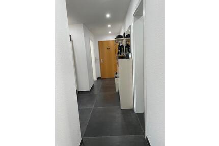 Zimmer in 3er Luxus- WG 90 qm - 484,00&nbsp;EUR Kaltmiete, ca.&nbsp; 90,00&nbsp;m&sup2; in Leutenbach (PLZ: 71397)