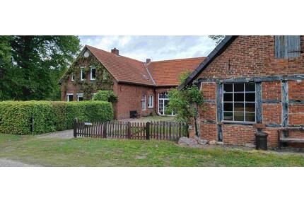 Landwohnhaus aufgeteilt in zwei Wohnungen- Teilwohngemeinschaft - Dötlingen
