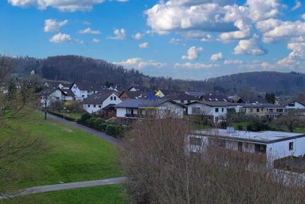 ***Helle 2 Zimmer mit Fernblick*** und Balkon - Witzenhausen