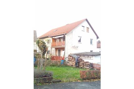 3 Zimmer DG Wohnung - 650,00&nbsp;EUR Kaltmiete, ca.&nbsp; 66,00&nbsp;m&sup2; in Kasendorf (PLZ: 95359)