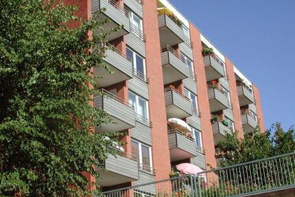 Schöne 2 Zimmer Wohnung mit Balkon in End-Etage - Kiel Gaarden-Ost