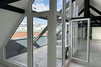 Wohnung zum Mieten in Krefeld 736,00 € 92 m²