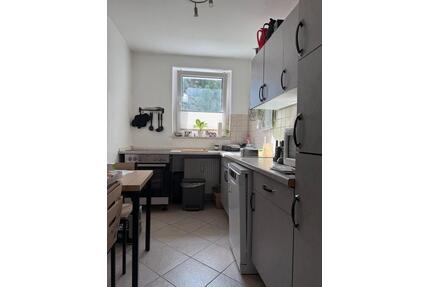 3 Zimmer 60 qm Wohnung, Küche, Bad, Keller, KFZ-Stellplatz - Calvörde Wegenstedt