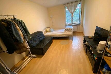 WG Zimmer ab 1.6 Berg am Laim - 590,00&nbsp;EUR Kaltmiete, ca.&nbsp; 20,00&nbsp;m&sup2; in München (PLZ: 81673) Berg am Laim