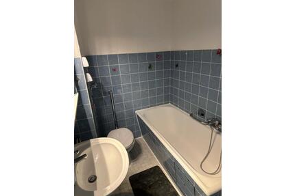 voll möbliertes WG Zimmer in 4er WG (vollausgestattet) zu vermiet - Mannheim Rheinau