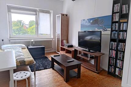 Zimmer mit Balkon in Wohnung zur Zwischenmiete - Kiel