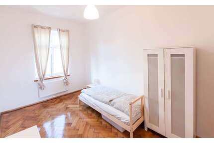 WG-Zimmer in München 680,00 € 17 m²