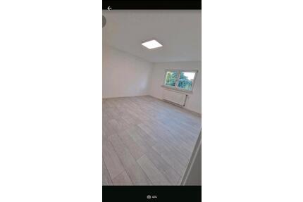 Mädchen Frauen WG Zimmer Studentinnen Wohnung Mieten - Neckargemünd