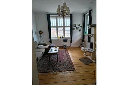 Wunderschöne 2 Zimmer Altbauwohnung im Herzen von Essen-Steele