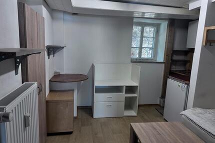 Zimmer zu vermieten - 430,00&nbsp;EUR Kaltmiete, ca.&nbsp; 15,00&nbsp;m&sup2; in Remseck am Neckar (PLZ: 71686)