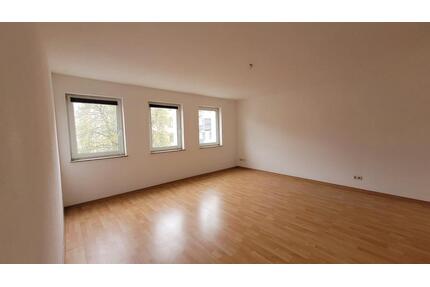 Schlosschemnitz * 2 Zimmer mit Einbauküche * Frei ab sofort