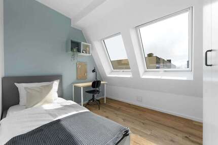 WG-Zimmer in Berlin 780,00 € 10 m²
