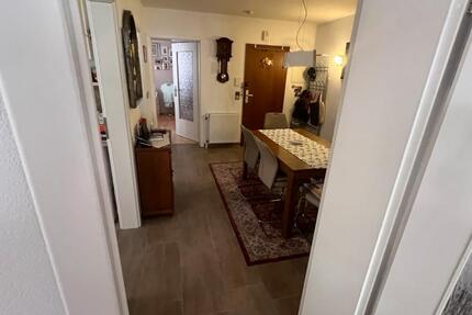 2,5 Zimmer Wohnung mit Balkon und Einbauküche in der Stadtmitte - Mannheim Herzogenried