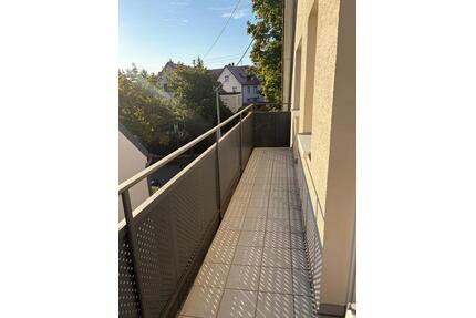 Sonnige 3 Zimmer DG-Wohnung - 850,00&nbsp;EUR Kaltmiete, ca.&nbsp; 67,00&nbsp;m&sup2; in Ludwigsburg (PLZ: 71636) Pflugfelden