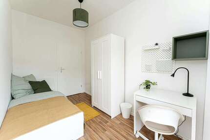 WG-Zimmer in Berlin 670,00 € 10 m²