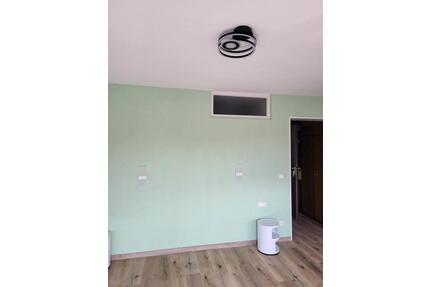 Schönes 1 Zimmer Apartment mit Balkon - Böblingen