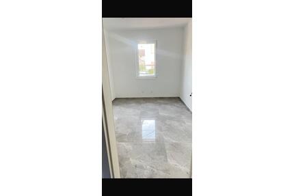 1 Zimmer Wg - 650,00&nbsp;EUR Kaltmiete, ca.&nbsp; 60,00&nbsp;m&sup2; in Esslingen am Neckar (PLZ: 73734) Pliensauvorstadt