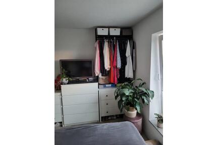 WG-Zimmer in 3er Frauen-WG - 410,00&nbsp;EUR Kaltmiete, ca.&nbsp; 13,00&nbsp;m&sup2; in Neuweiler (PLZ: 75389)