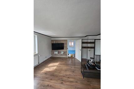 2 Zimmer Wohnung - 750,00&nbsp;EUR Kaltmiete, ca.&nbsp; 60,00&nbsp;m&sup2; in Kandern (PLZ: 79400)