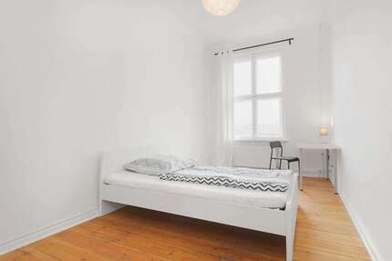 WG-Zimmer in Berlin 740,00 € 17 m²