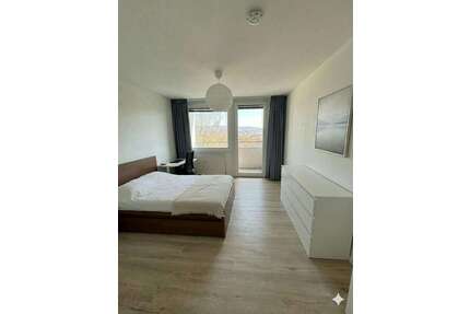 WG-Zimmer in Stuttgart 700,00 € 16 m²