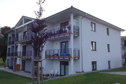 3 Raum WHG mit Terrasse, Wannenbad und PKW-Stellplatz - Bad Doberan