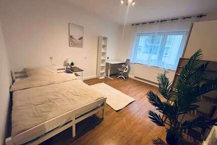WG-Zimmer in München 950,00 € 14 m²