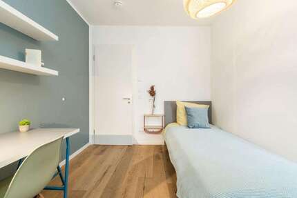 WG-Zimmer in Berlin 700,00 € 10 m²