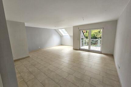 Helle, schöne 3 Zimmer Wohnung mit Garage in Pluwig in modernen MFH zu vermieten