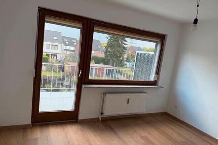 3,5 Zimmer Wohnung frisch renoviert in Duisburg-Röttgersbach