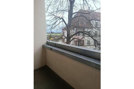 Tolle 3 Zimmer Wohnung am Stünzer Park, Bad mit Wanne, Balkon, EBK möglich! - Leipzig Ost