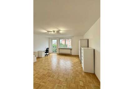 WG-Zimmer in Augsburg 745,00 € 30 m²