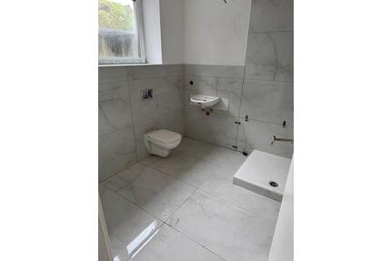 1 Zimmer Wohnung mit Eigene Küche und Bad in 78573 Wurmlingen - Tuttlingen