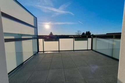 *Erstbezug KFW55* 2 Zimmer Balkon Dusche PV WP Marl Sinsen Garage