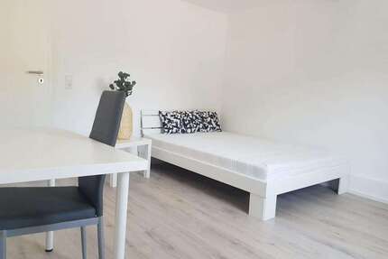 WG-Zimmer in Stuttgart 650,00 € 17 m²
