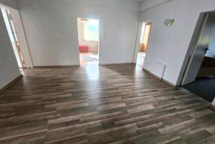 6 Zimmer Wohnung in HAHAUSEN(Seesen) in einem 3 Familienhaus