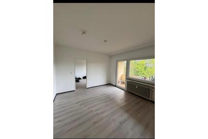 Schöne helle 2 Zimmer Wohnung - frisch renoviert - Alsdorf