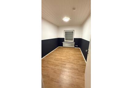 2 Zimmer in einer 4rer WG zu vermieten - Emden Tholenswehr