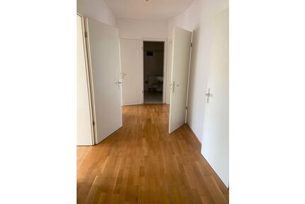 *** Schöne 4-Zimmer mit Balkon in sehr guter Lage!!!*** - Chemnitz Altendorf