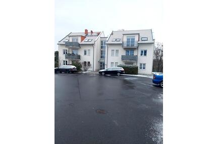 3 Zimmer Dachgeschosswohnung mit Balkon - Erfurt Hochheim