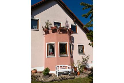 Schöne helle 3-Zimmer Wohnung in Hambach - Dittelbrunn
