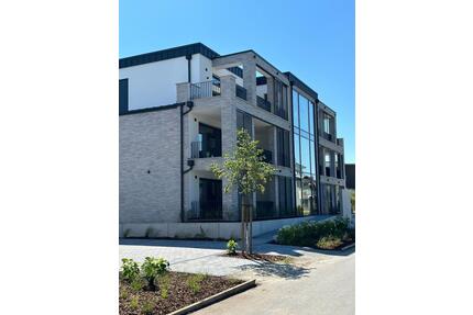 Exklusive Neubauwohnung 3 Zimmer im EG mit wunderschönen Garten - Schiffdorf