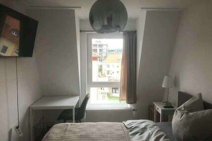 WG-Zimmer in Frankfurt am Main 645,00 € 10 m²